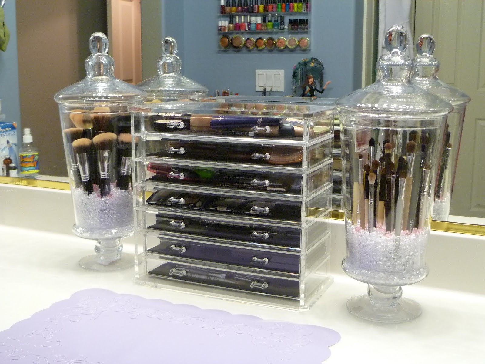 How To Organize Makeup DIY
 DIY Makeup Organizing Ideas for Simple but Stylish