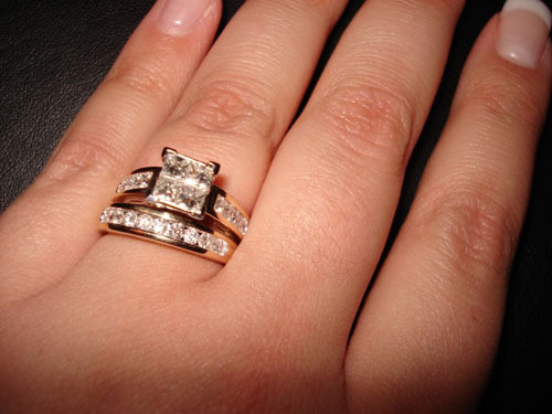 How To Wear A Wedding Ring Set
 How To Wear Your Wedding Rings Properly