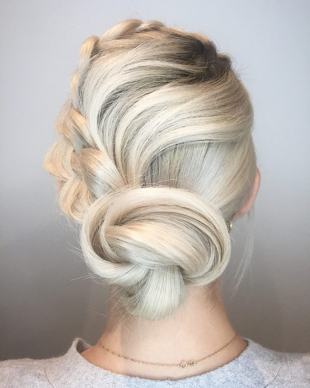 Images Of Updos Hairstyles
 Prom Updos and How To s For The Best Prom Updos
