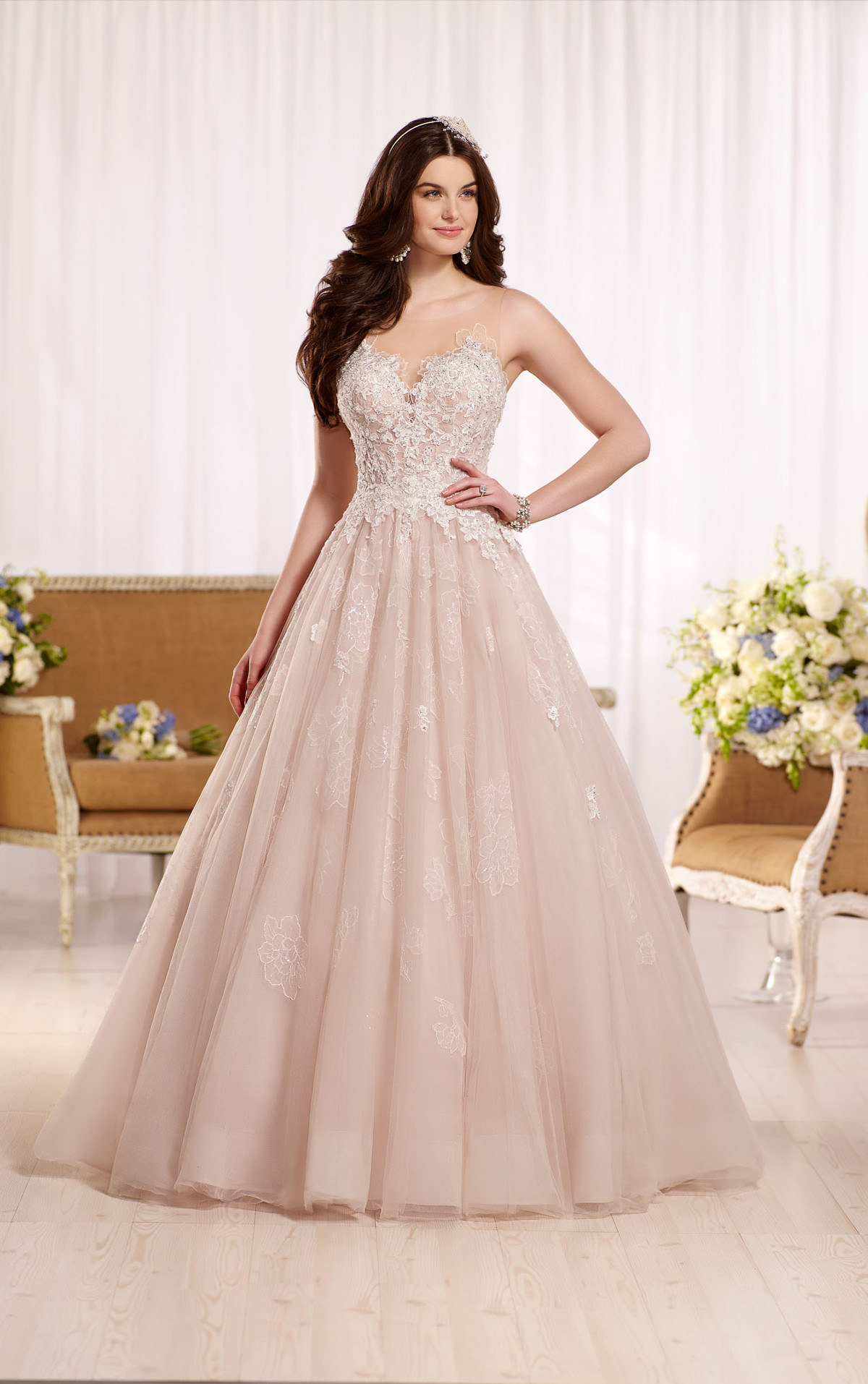 Images Of Wedding Gowns
 Ball Gown Wedding Dress with Tulle Skirt