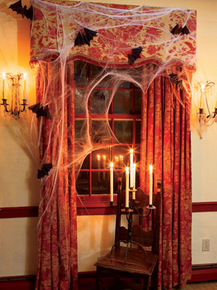 Indoor Halloween Party Decoration Ideas
 Halloween Window Decorations Ideas to Spook up Your Neighbors