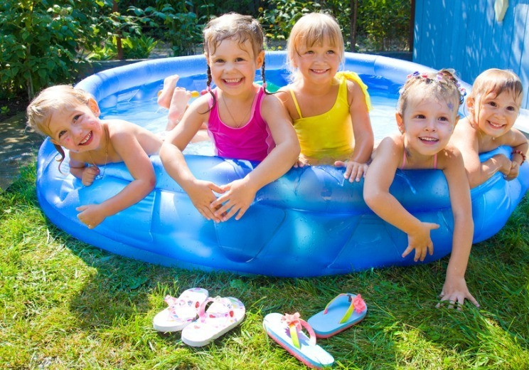 Inflatable Kids Swimming Pool
 TIPS ON BUYING A SMALL SWIMMING POOL FOR KIDS
