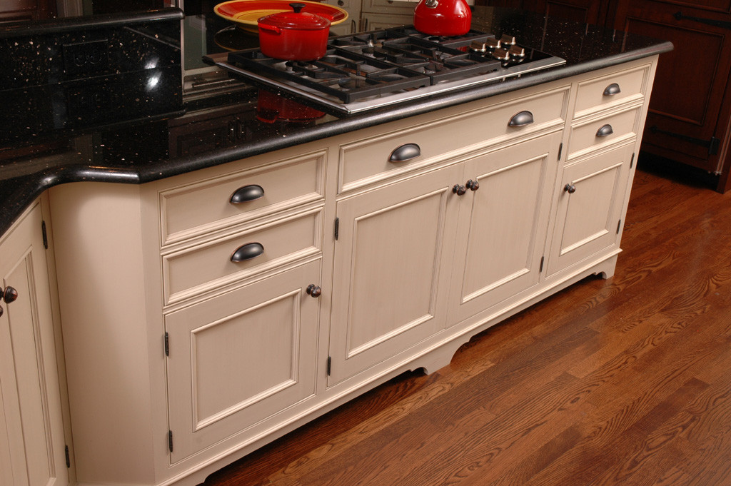Inset Kitchen Cabinet
 4 Things to Know Before Choosing Kitchen Cabinets