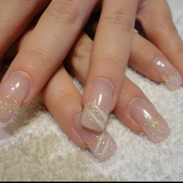 Iridescent Glitter Nails
 en Vogue gel nails iridescent glitter fade hand painted