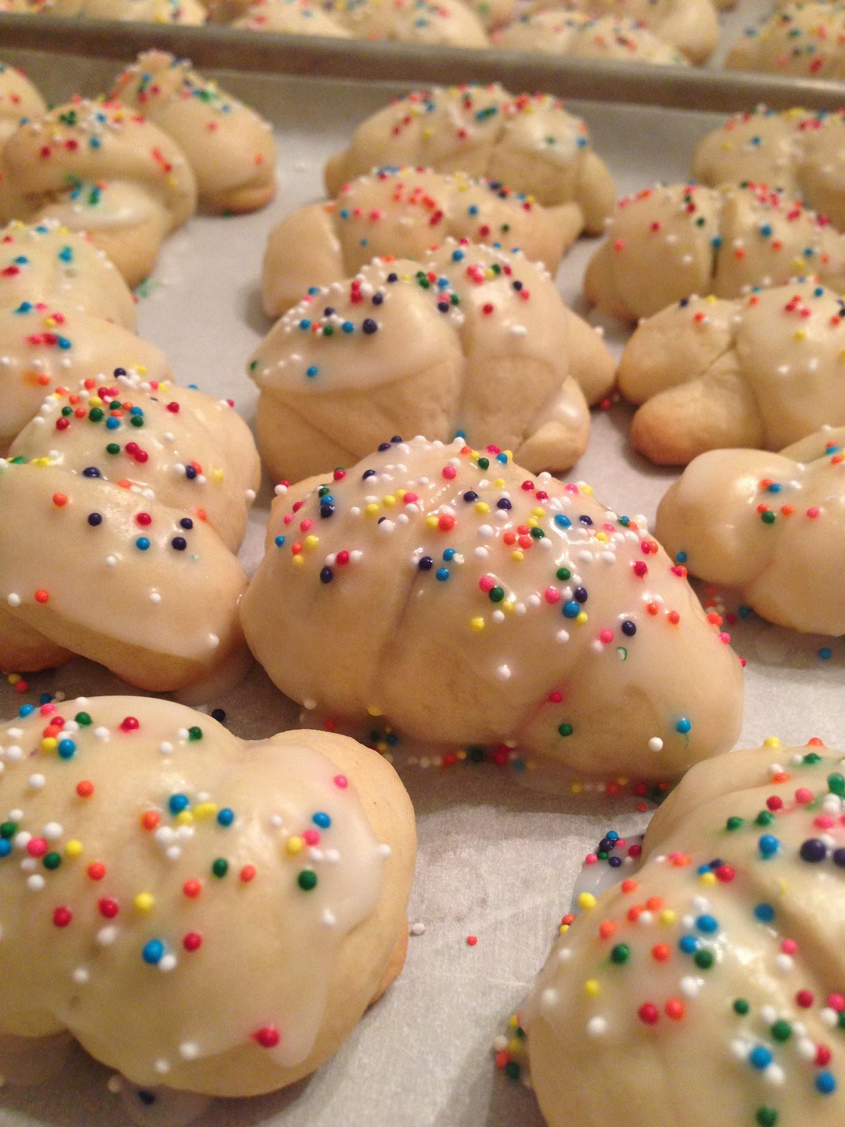 Italian Anise Cookies Recipe
 Spoonsfull Love Italian Love Knots