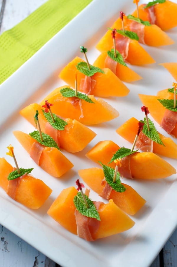 Italian Appetizers For Party
 Prosciutto with Melon and Mint an easy Italian appetizer