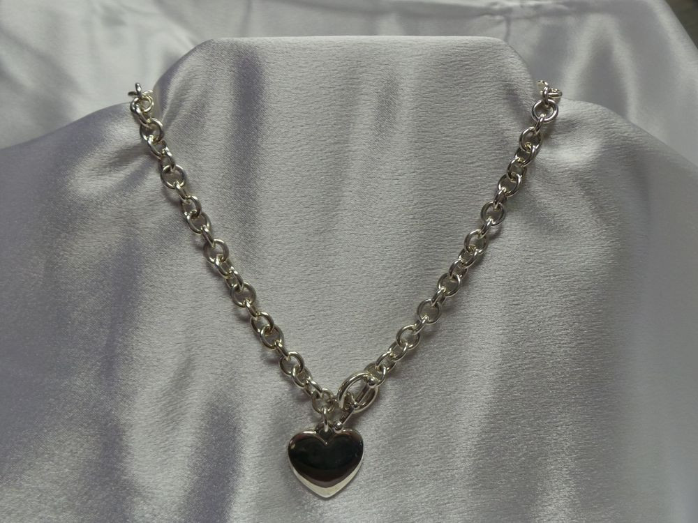 James Avery Heart Necklace
 James Avery Heart Toggle Cable Necklace RETIRED