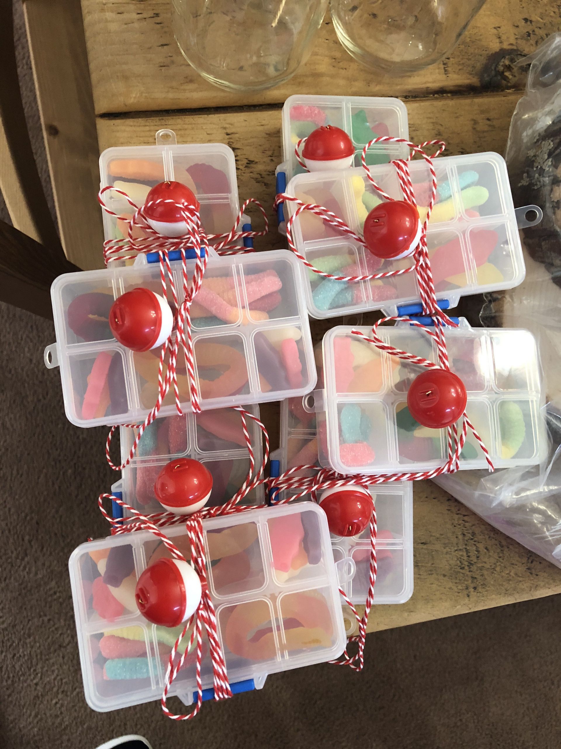 Jewelry Party Food Ideas
 Mini “Tackle boxes” for a fishing theme party These are