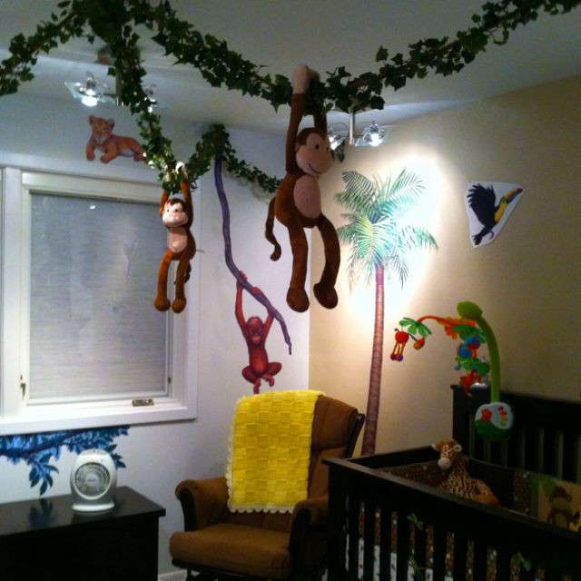Jungle Baby Room Decor
 Jungle theme nursery love the "real" vines with hanging