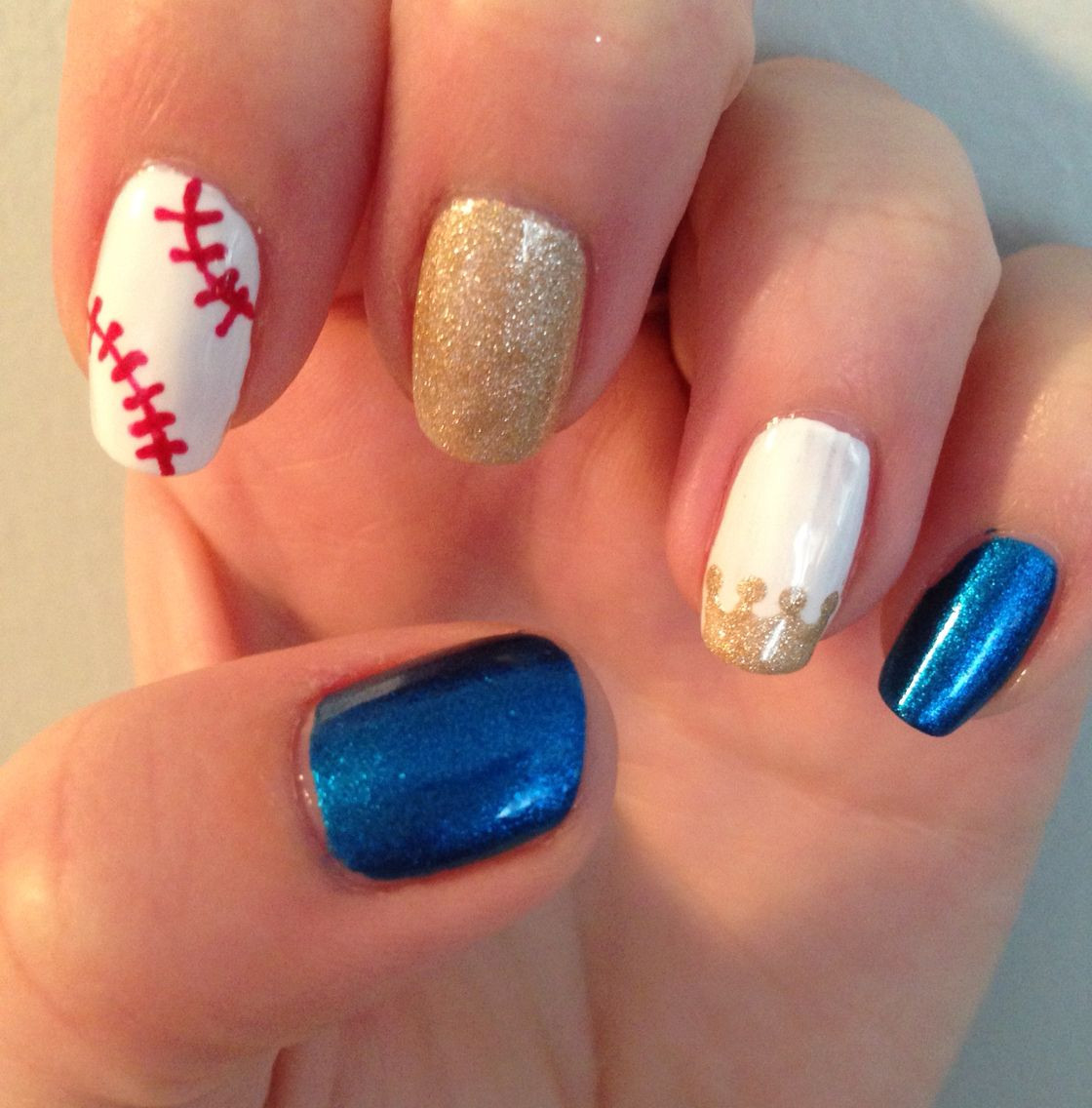 Kansas City Royals Nail Art
 Kansas City Royals baseball nails