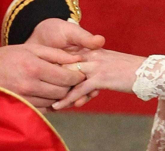 Kate Middleton Wedding Band
 200 best images about Royals Kate s Wedding on Pinterest