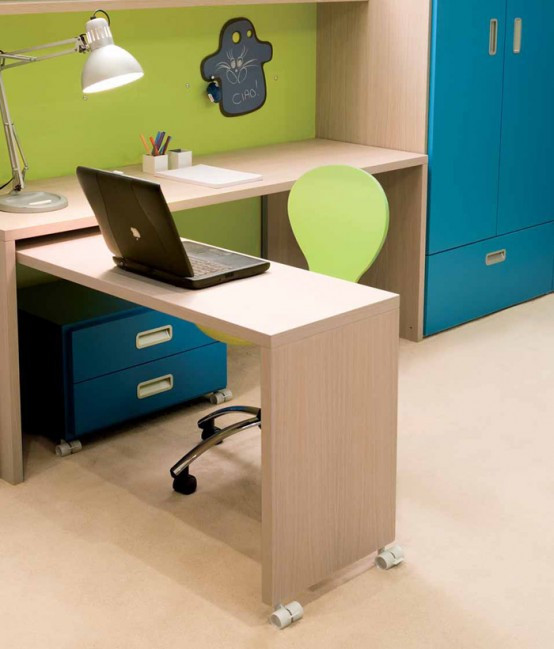 Kids Bedroom Desk
 Cool and Ergonomic Bedroom Ideas for Two Children by