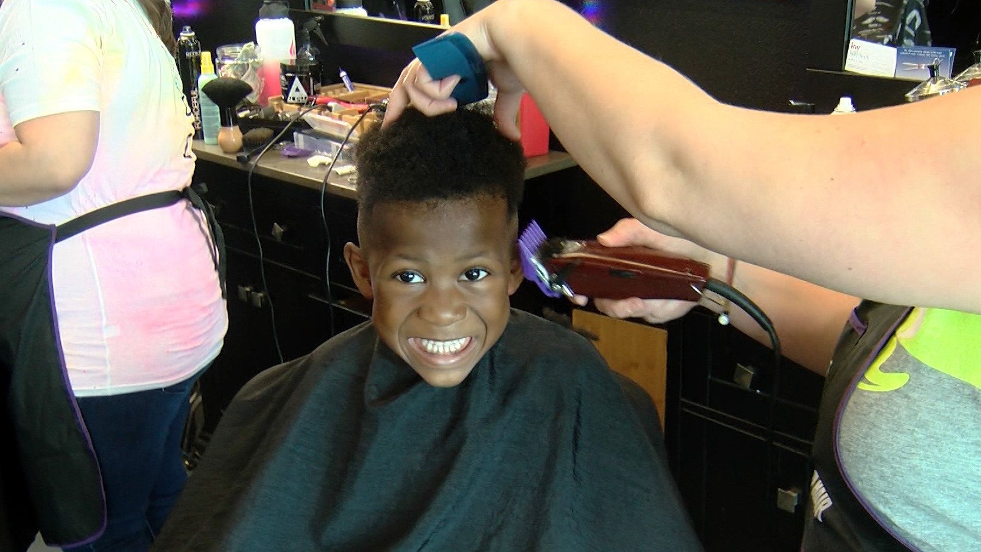 Kids Haircuts Colorado Springs
 Colorado Springs salon gives out free back to school haircuts