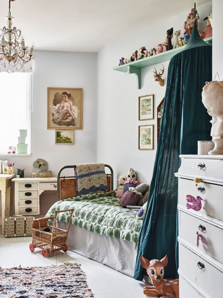 Kids Home Decor
 How to create a stunning vintage kids room DIY home