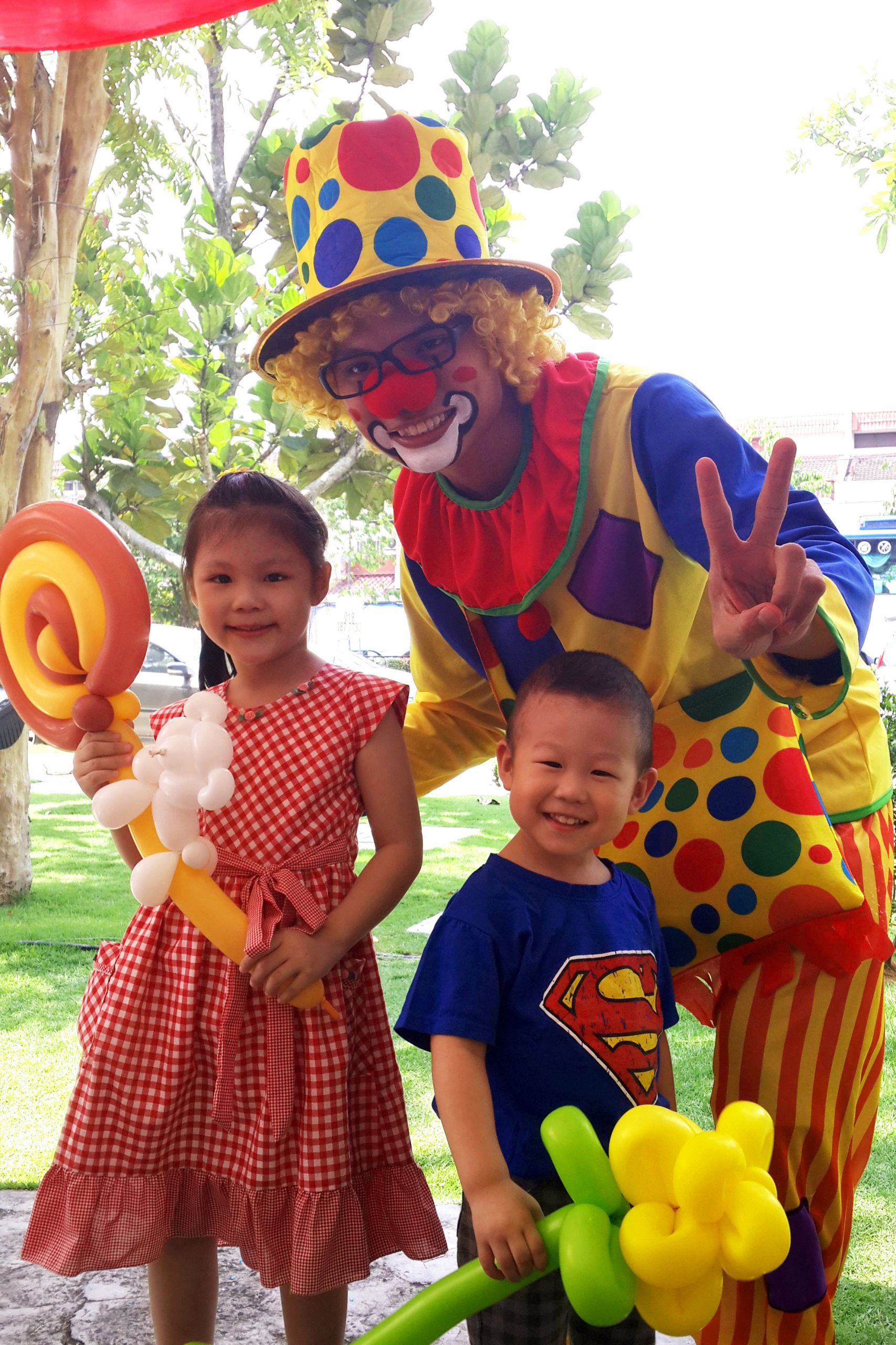 Kids Party Clown
 Clown for Hire