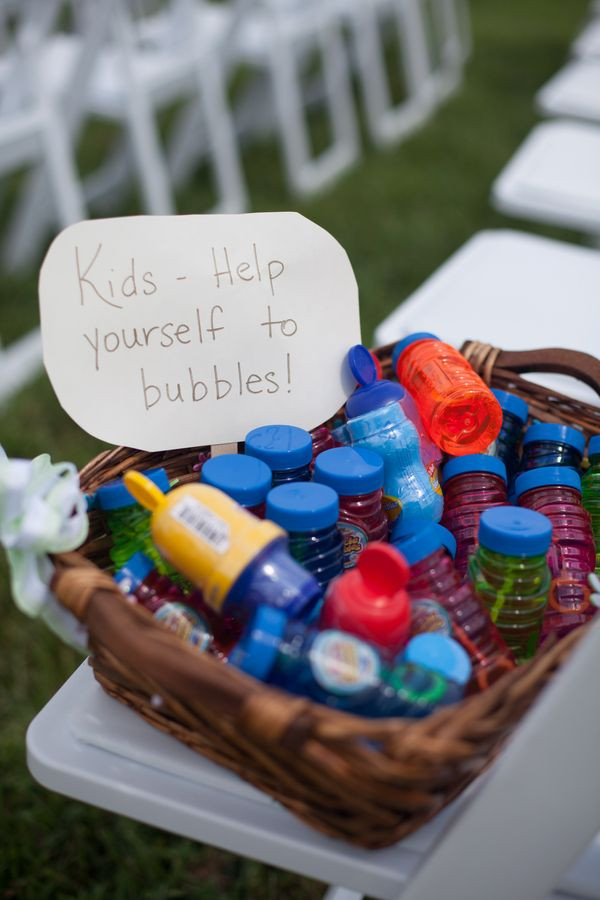 Kids Table At Wedding
 20 Fun Wedding Ideas for Kids MODwedding