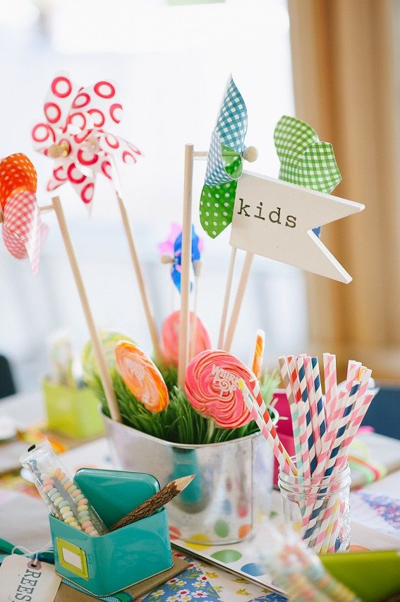 Kids Table At Wedding
 15 Cute and Fun ideas for the kids at the wedding