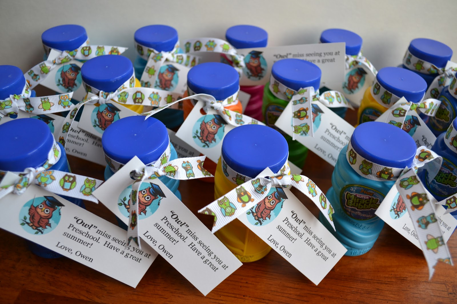 Kindergarten Graduation Gift Ideas For Classmates
 East Coast Mommy Graduation Treats