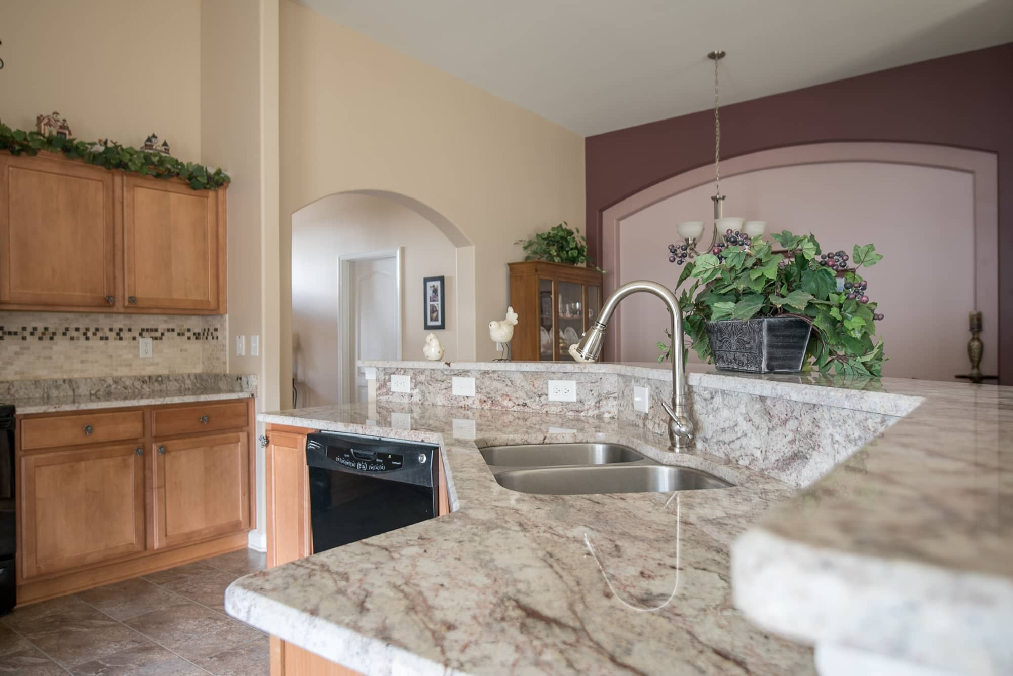 Kitchen Countertops Pictures
 Kitchen Countertop Ideas and Gallery