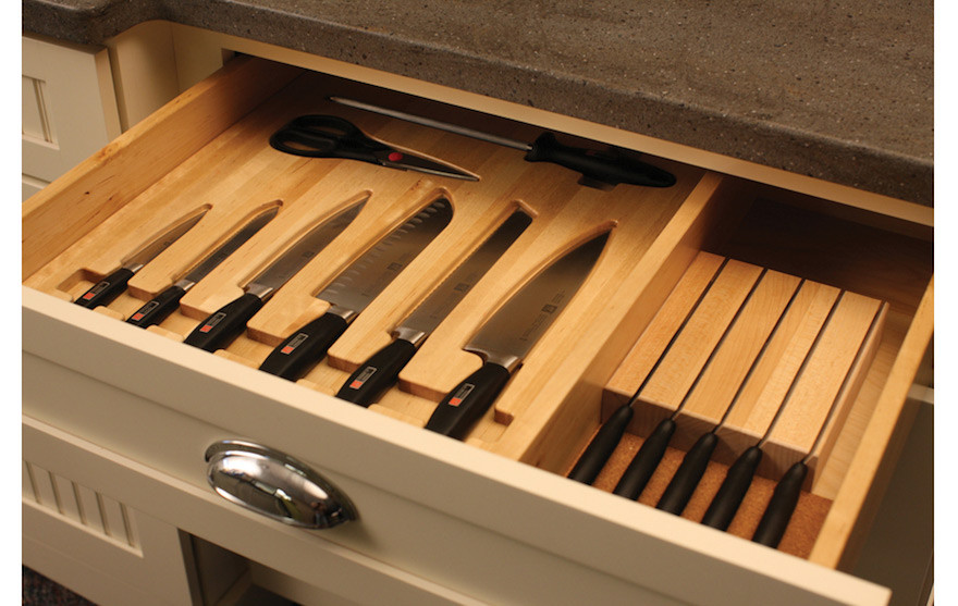 Kitchen Drawer Knife Organizer
 This kitty isn t the sharpest knife in the drawer