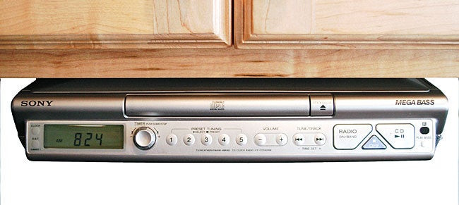 Kitchen Radio Under Cabinet
 Sony Under Cabinet 4 band CD Kitchen Clock Radio