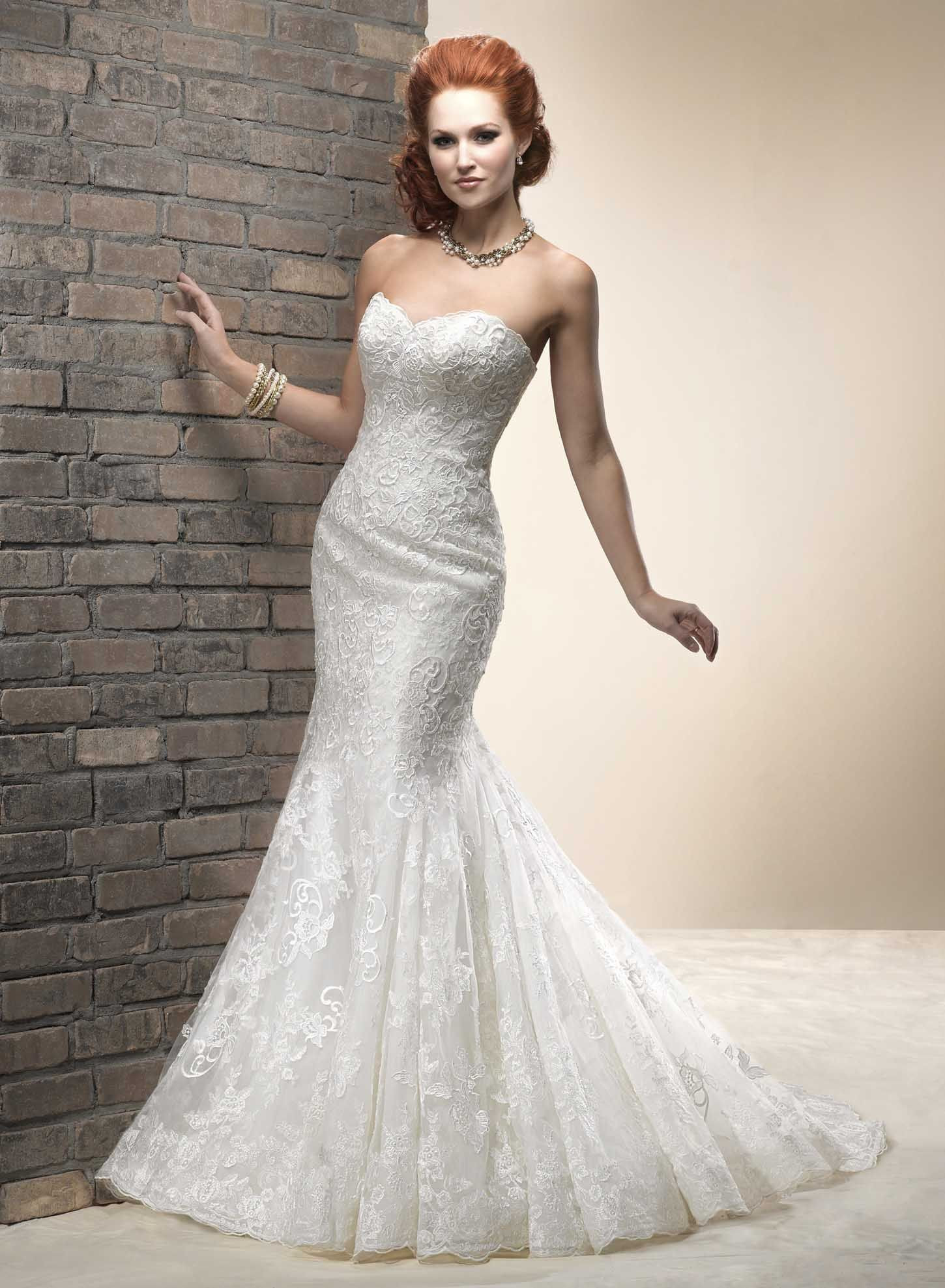 Lace Sweetheart Wedding Dress
 Show Your Beauty in Lace Wedding Dresses on Wedding