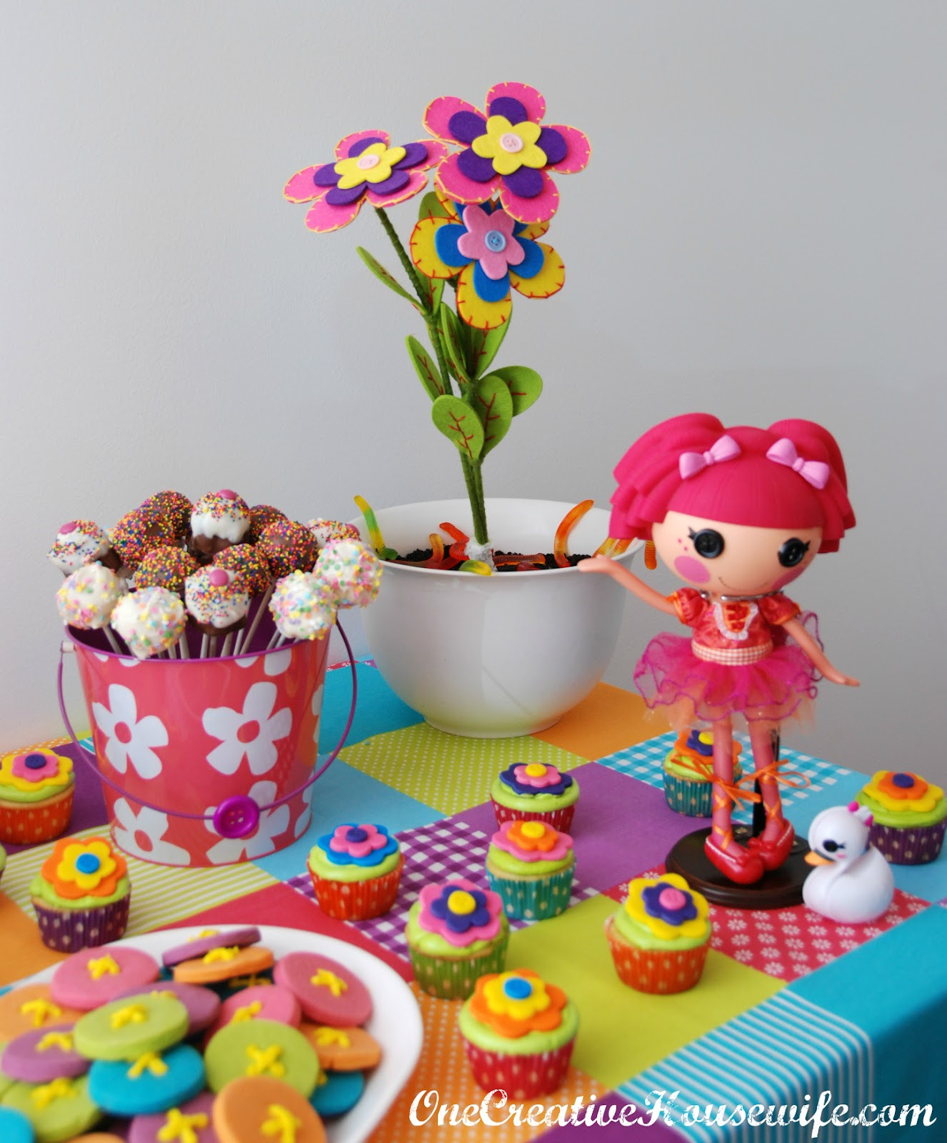 Lalaloopsy Birthday Party
 e Creative Housewife Lalaloopsy Birthday Party