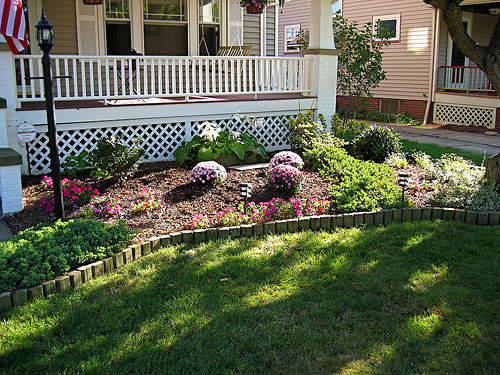 Landscape For Small Front Yards
 Surprising And Cool Idea For Small Front Yard Landscaping