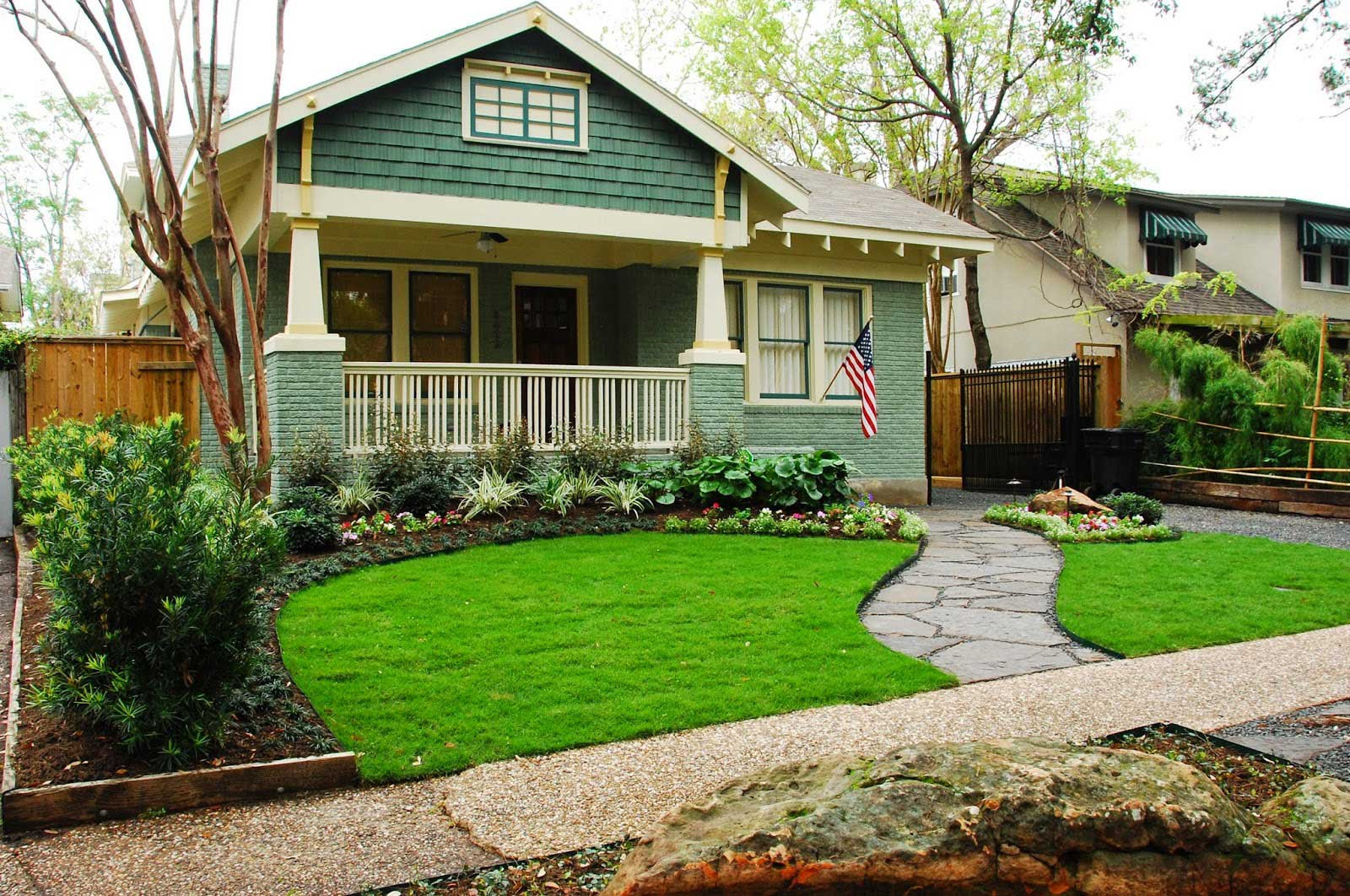 Landscape For Small Front Yards
 Small Front Yard Landscaping Modern Minimalist Ideas