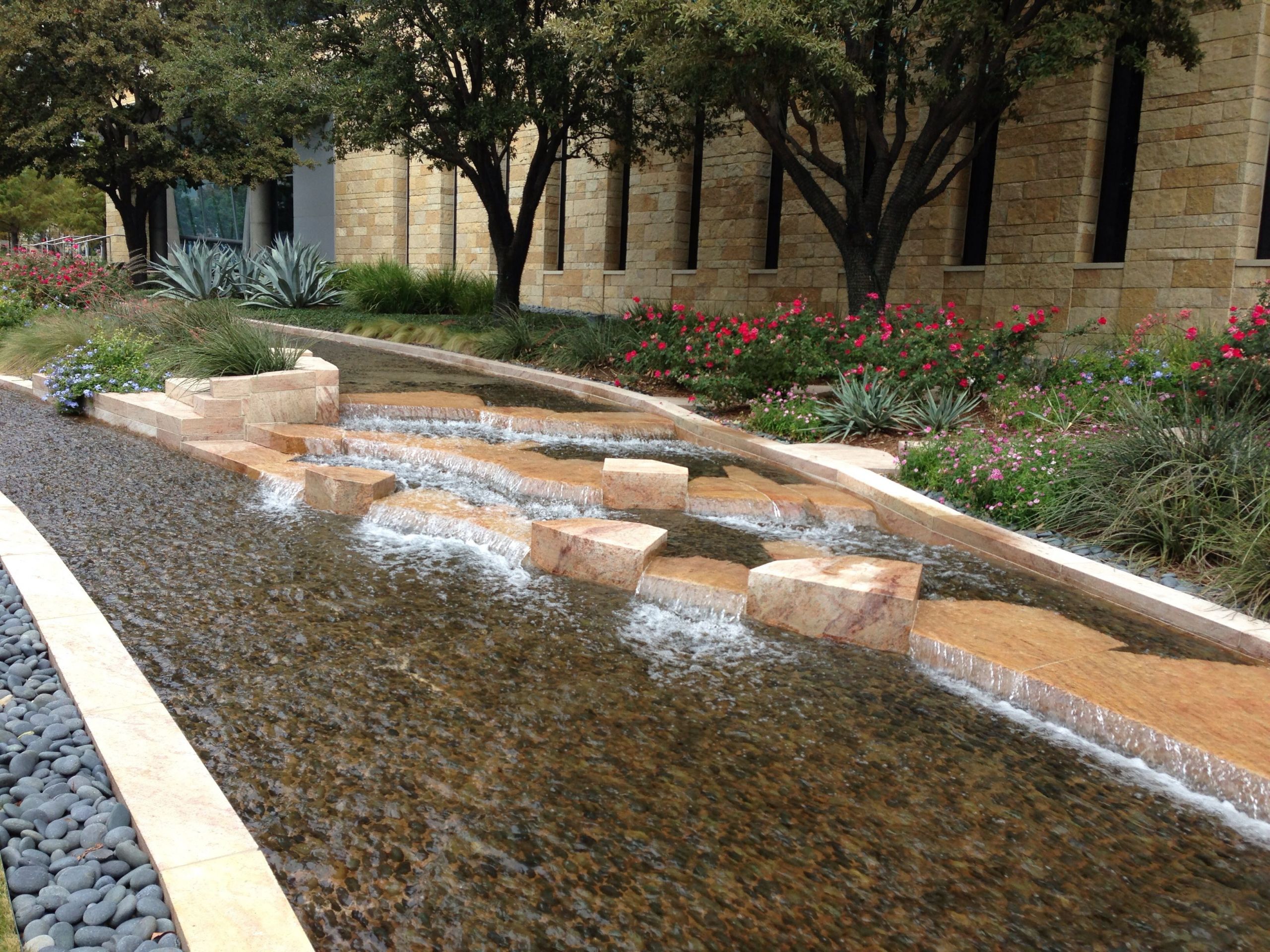 Landscape Fountain Public
 hunt oil pany fountain dallas texas designed by the