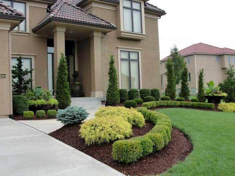 Landscape Pictures Front House
 20 Beautiful Front Yard Landscaping Ideas on A Bud