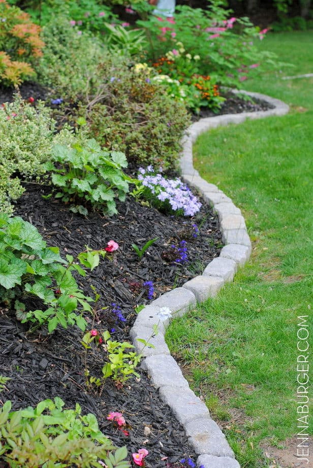 Landscape Stone Edging
 17 Simple and Cheap Garden Edging Ideas For Your Garden