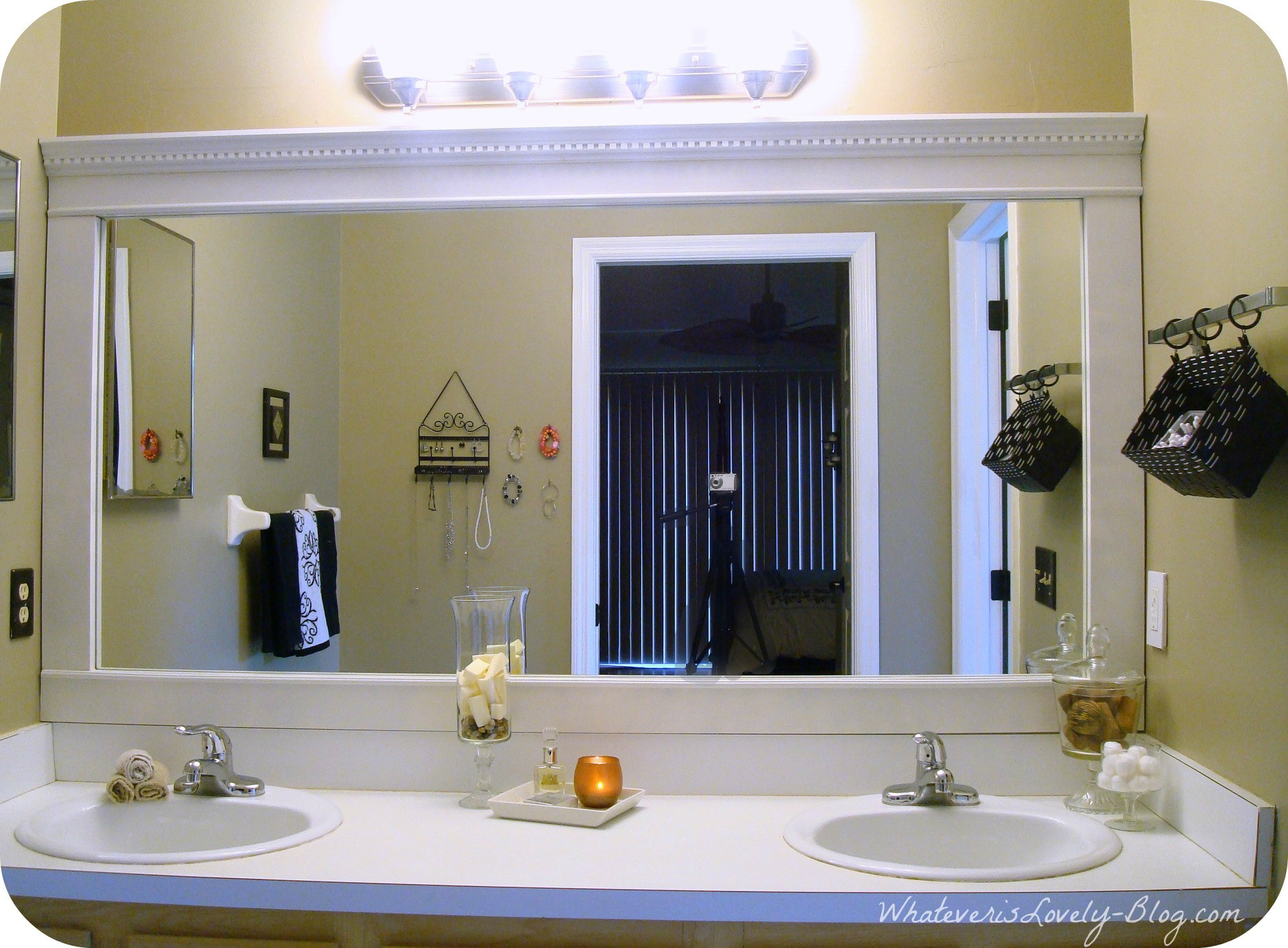 Large Framed Bathroom Mirrors
 5 Tips to Create a Bathroom That Sells