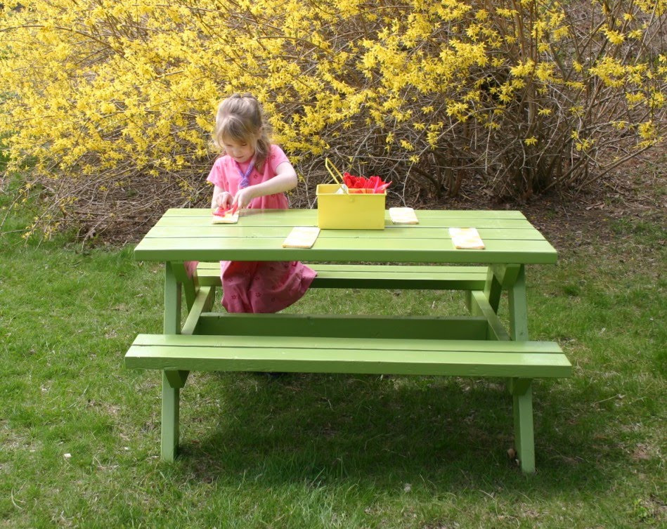 Large Kids Table
 Always creating something at Home Big Kids Picnic Table