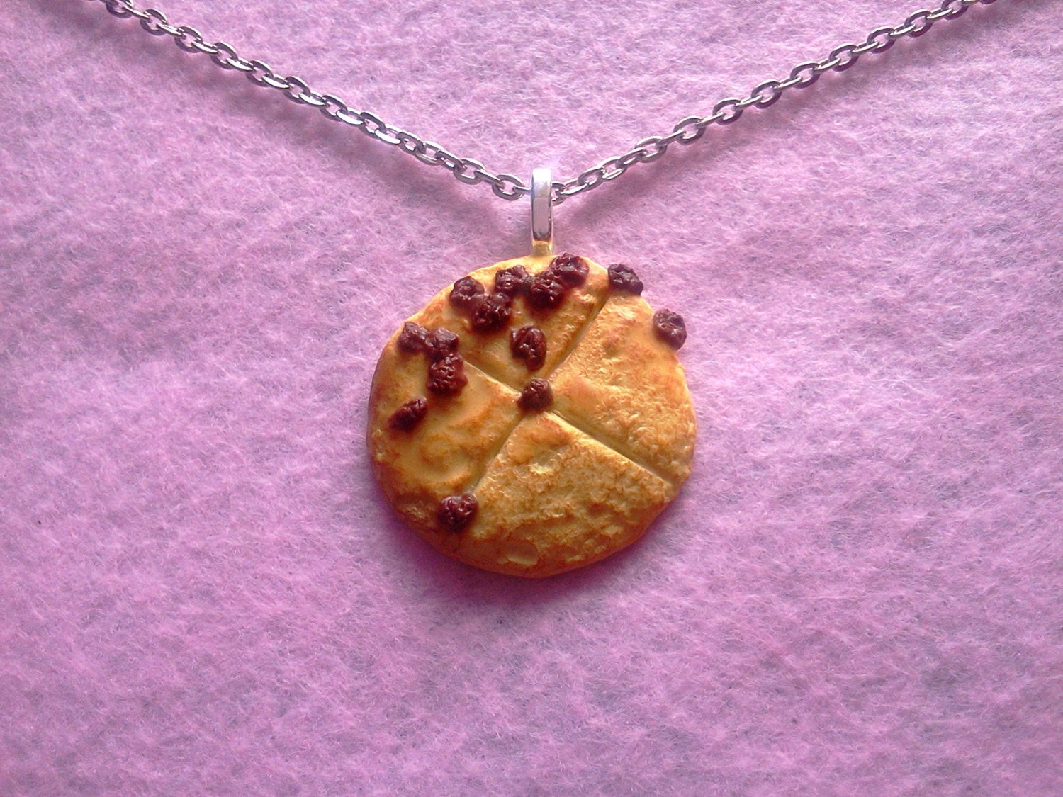 Left Beef Pizza
 None Pizza with Left Beef Necklace by CrybabyGeeks on Etsy