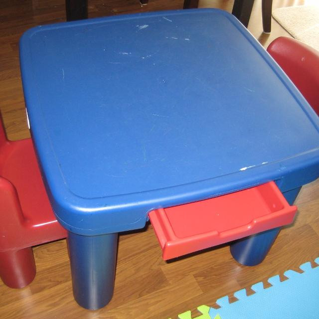 Little Kids Table And Chairs
 Find more only $20 Kids Table Little Tikes Big