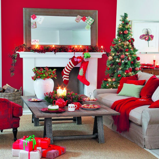 Living Room Christmas Decorations
 Classic scarlet and gold Christmas living room
