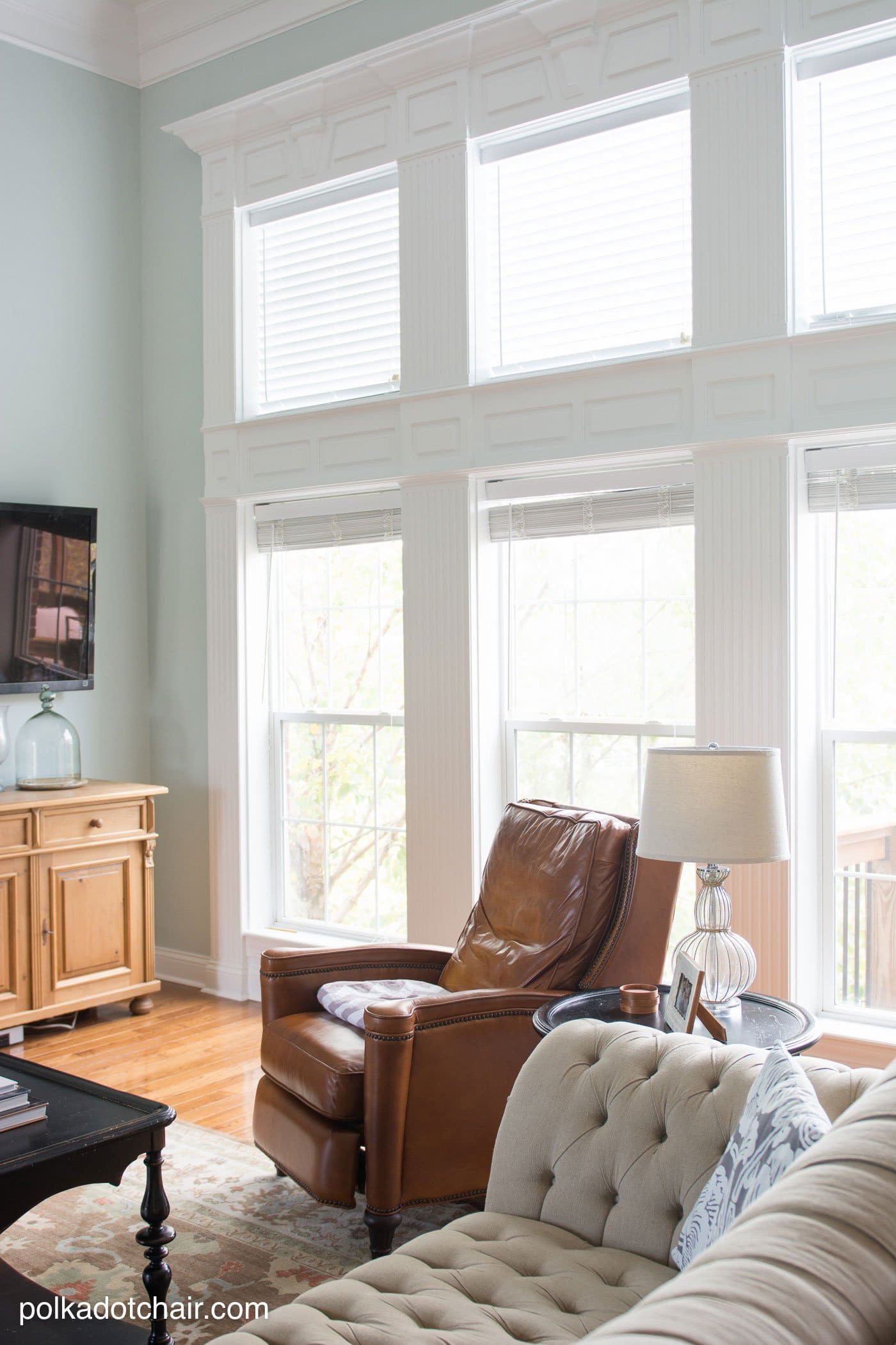 Living Room Paint
 Ways to Update Your Living Room Without Breaking the Bank