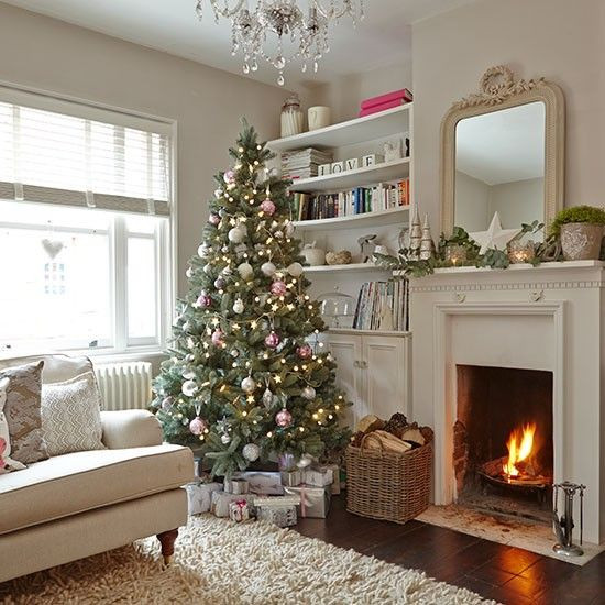 Living Room Tree Decoration
 40 Cozy Christmas Living Room Décor Ideas Shelterness