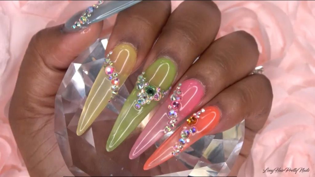 Long Hair Pretty Nails
 Glow in the dark jelly nails by Long Hair Pretty Nails in