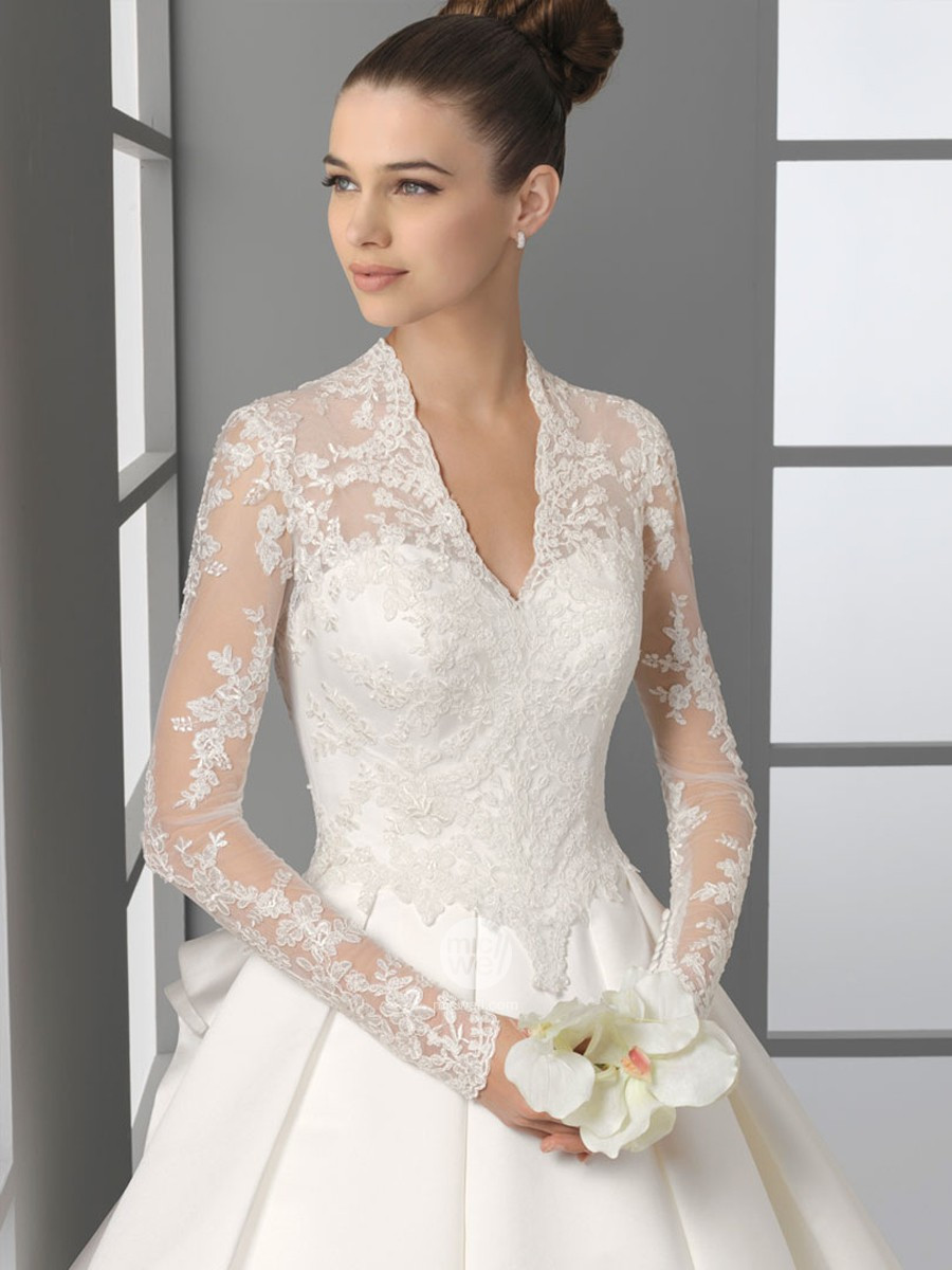 Long Sleeve Lace Wedding Gown
 301 Moved Permanently