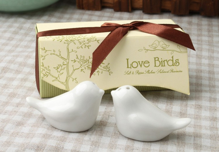 Love Bird Wedding Favors
 2015 New Love Birds Salt and Pepper Shakers wedding favors