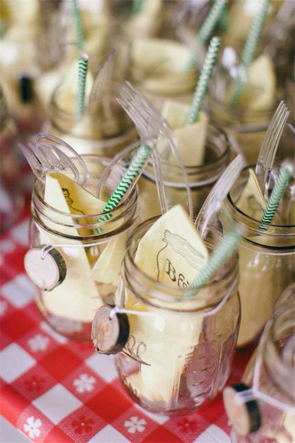 Low Key Engagement Party Ideas
 24 Charming Backyard BBQ Wedding Ideas For Low Key Couples