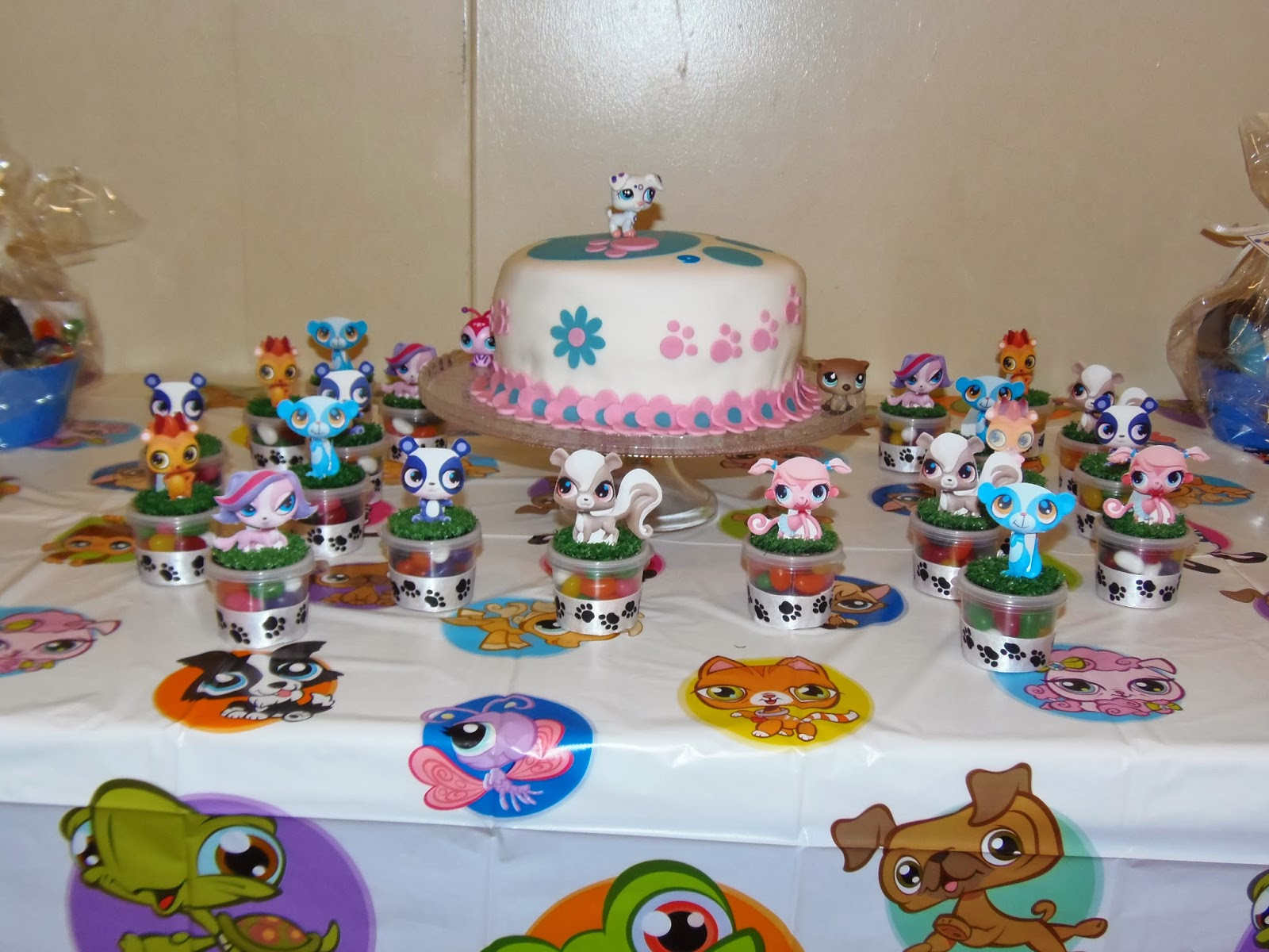 Lps Birthday Party Ideas
 Dreams Factory Littlest Pet Shop Birthday Party