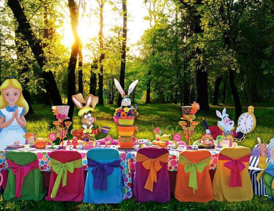 Mad Hatter Birthday Party
 Alice in Wonderland Mad Hatter Party Ideas "It s a Mad