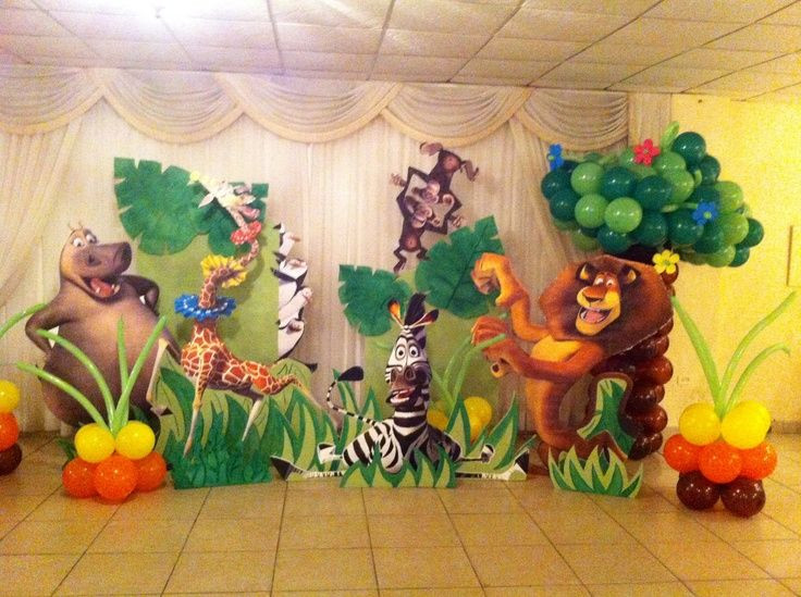 Madagascar Birthday Party
 madagascar party Поиск в Google