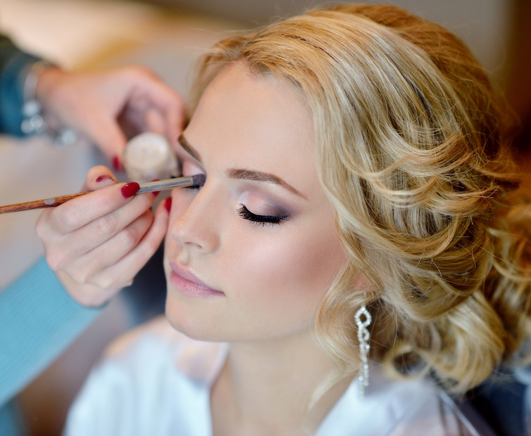 Makeup Artist For Wedding
 8 Wedding Makeup Tips for Brides