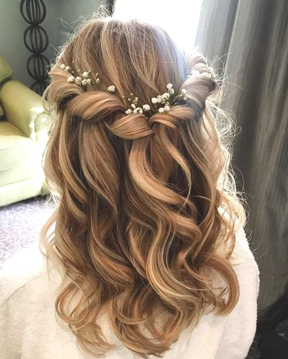 Medium Hairstyle For Wedding
 72 Romantic Wedding Hairstyle Trends in 2019