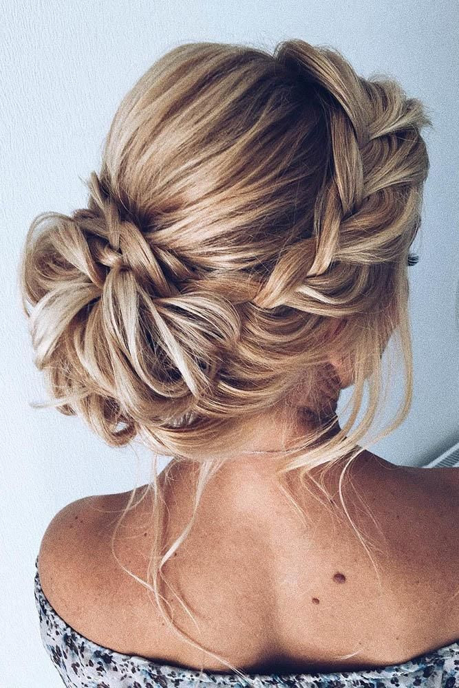 Medium Hairstyles For Wedding Guests
 36 Chic And Easy Wedding Guest Hairstyles
