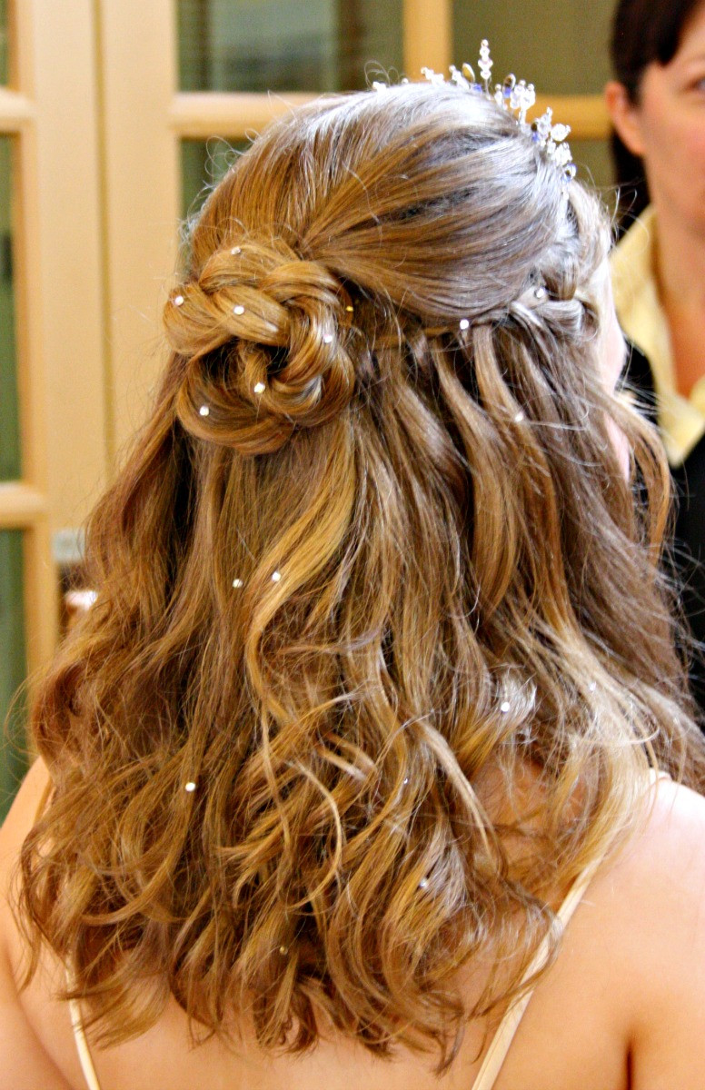 Medium Length Curly Hairstyles For Weddings
 Medium length curly hairstyles for weddings Hairstyle